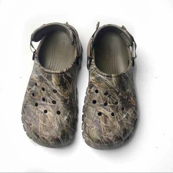 max 5 camo crocs
